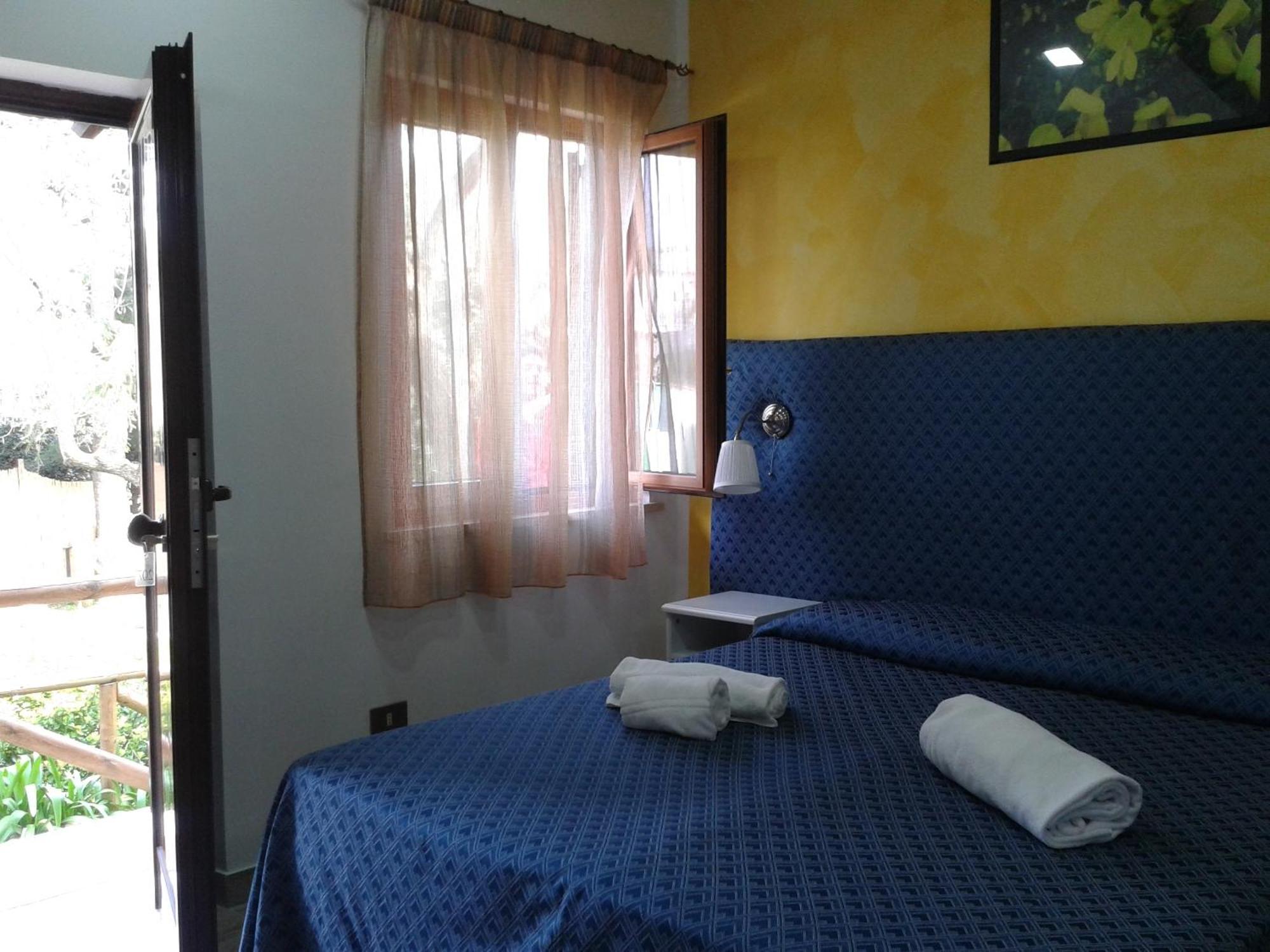 Relais Il Frantoio Aparthotel Massa Lubrense Bilik gambar